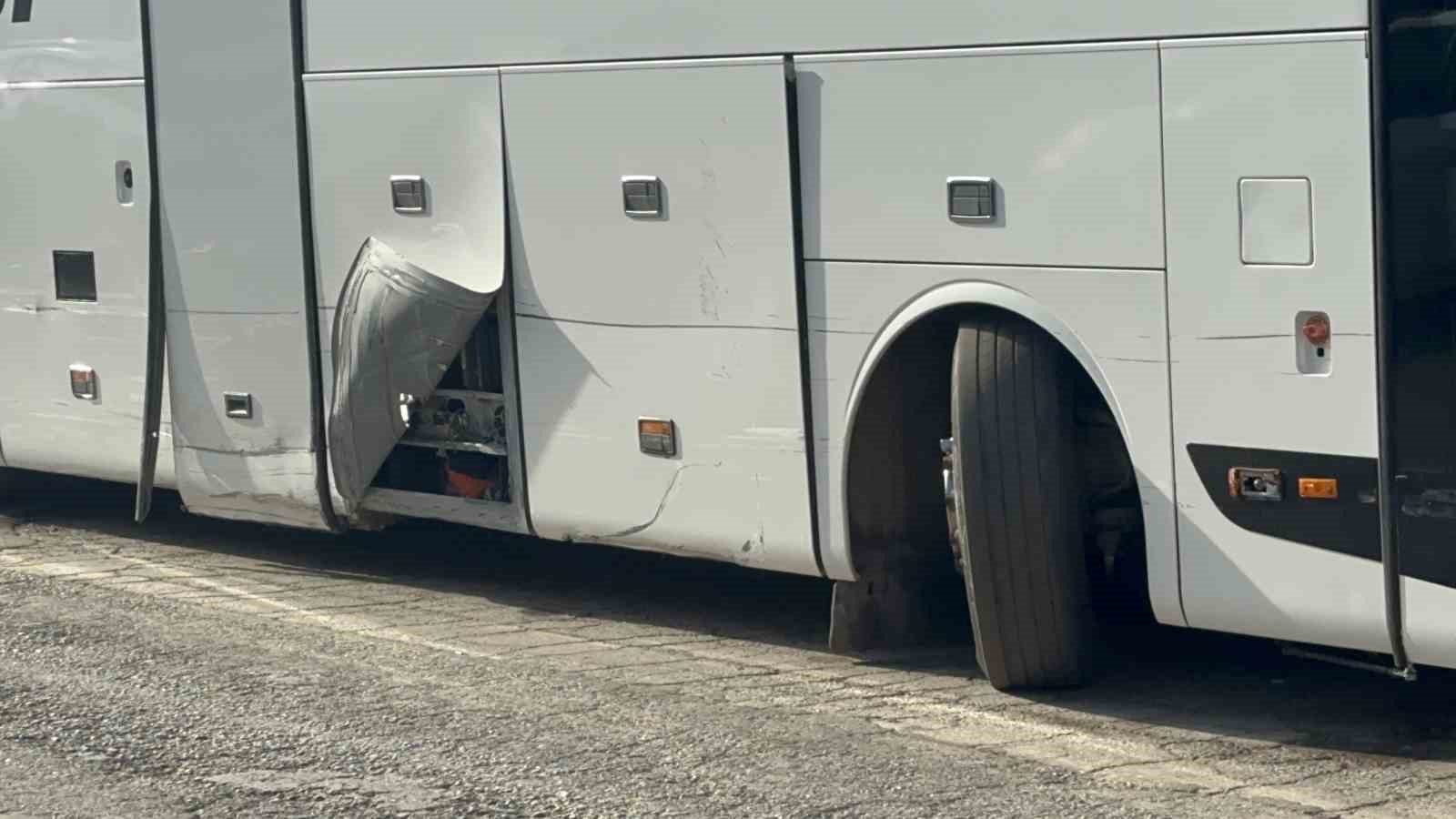 Elazığ’da alkollü şahıs kaçırdığı yolcu otobüsüyle dehşet saçtı