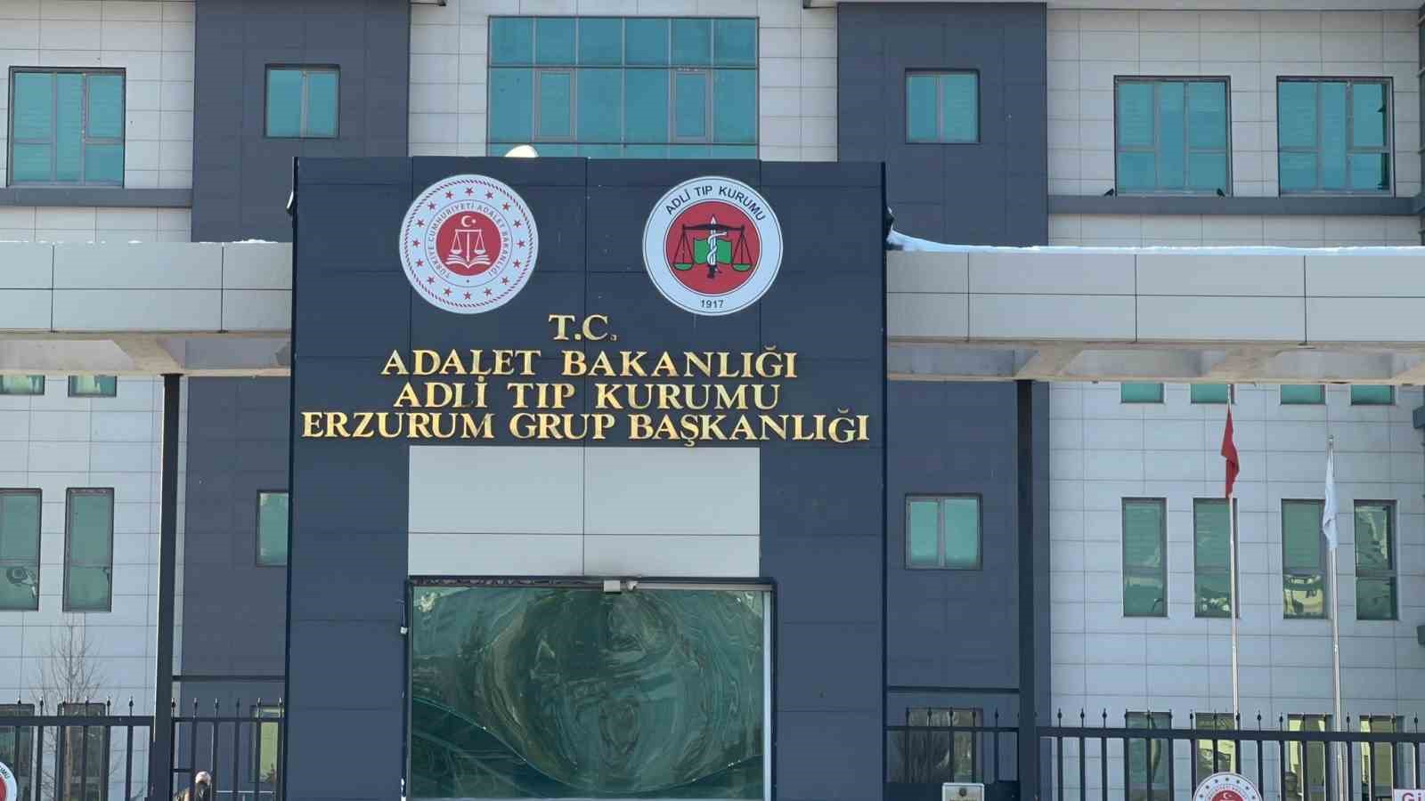 Çığ altında kalarak hayatını kaybeden milli sporcunun cenazesi Adli Tıp Kurumuna getirildi