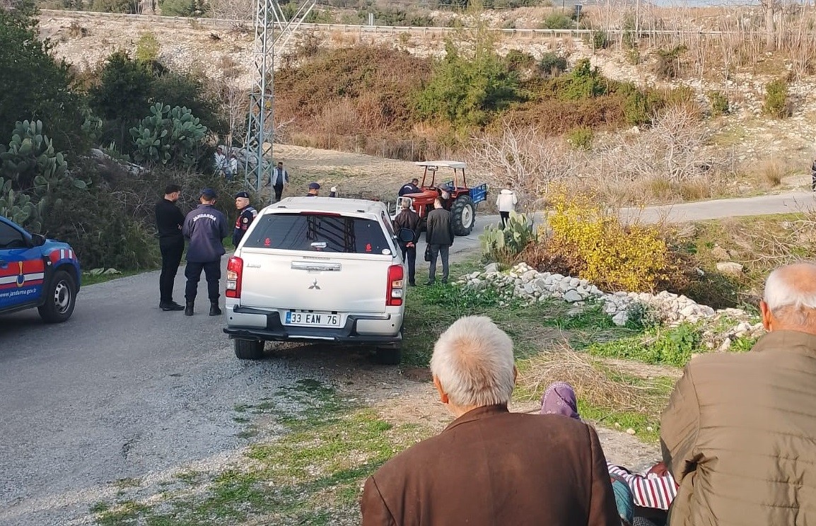 Traktörle giden şahsı öldüren şüpheli jandarma tarafından yakalandı