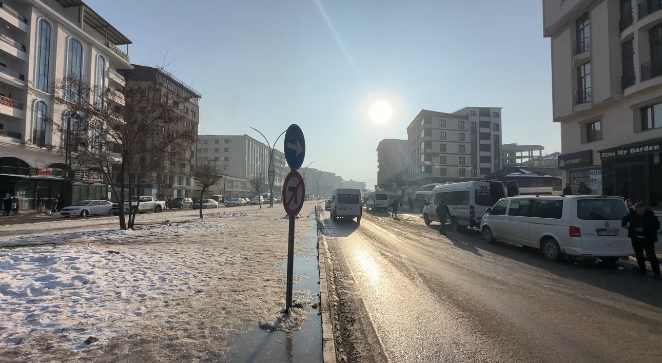 Yüksekovalı vatandaşlardan yeni otogar çağrısı