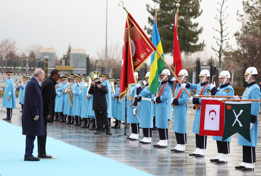 Cumhurbaşkanı Erdoğan, Ruanda Cumhurbaşkanı Kagame’yi resmi törenle karşıladı