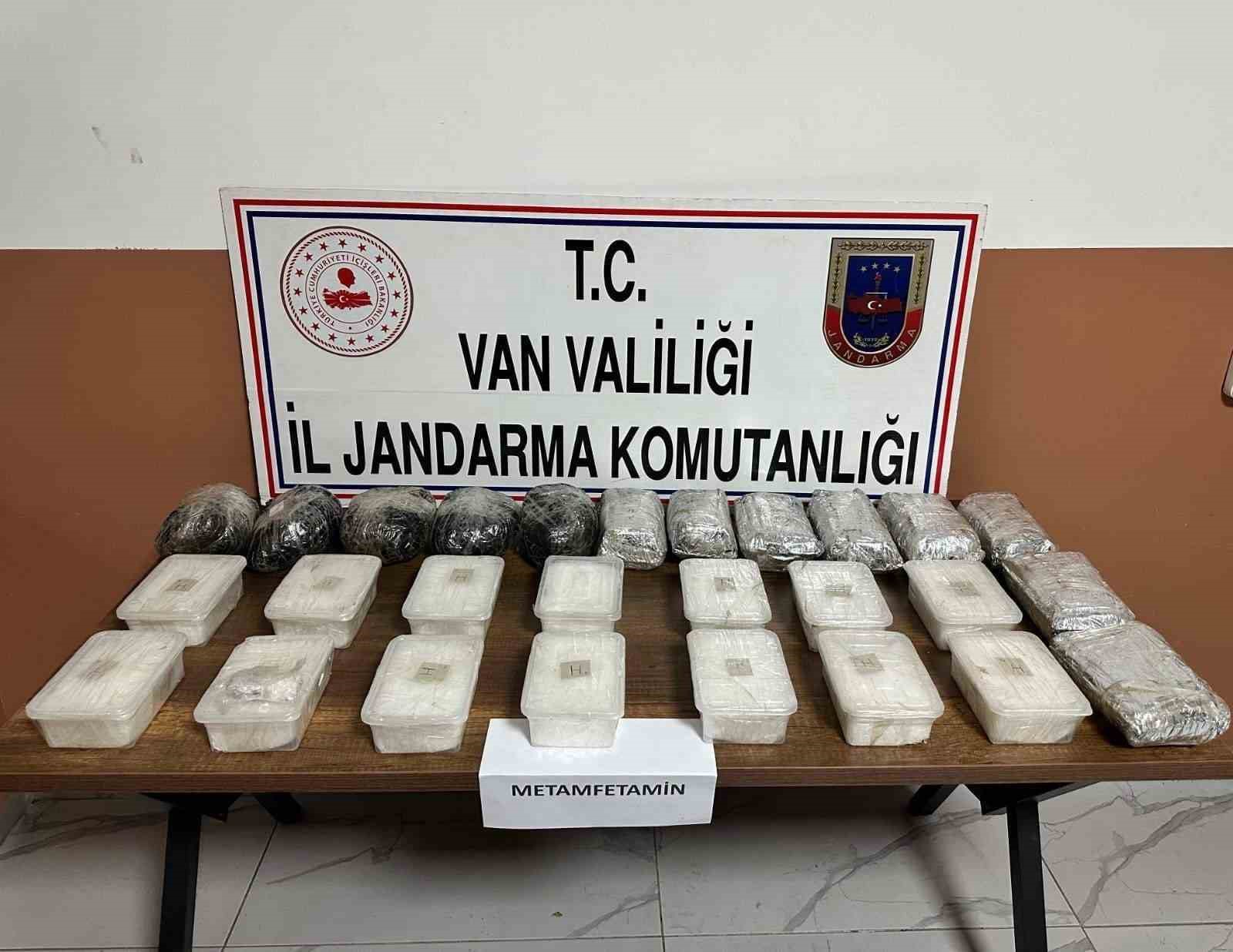 Van’da 243 kilogram 624 gram uyuşturucu ele geçirildi