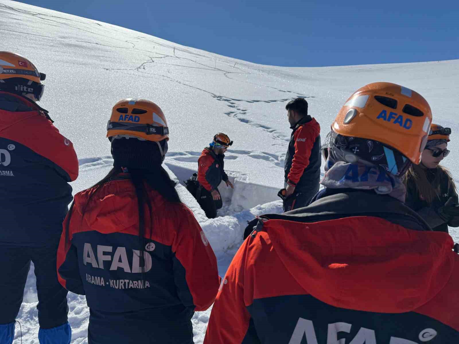 AFAD’dan Van’da çığ eğitimi