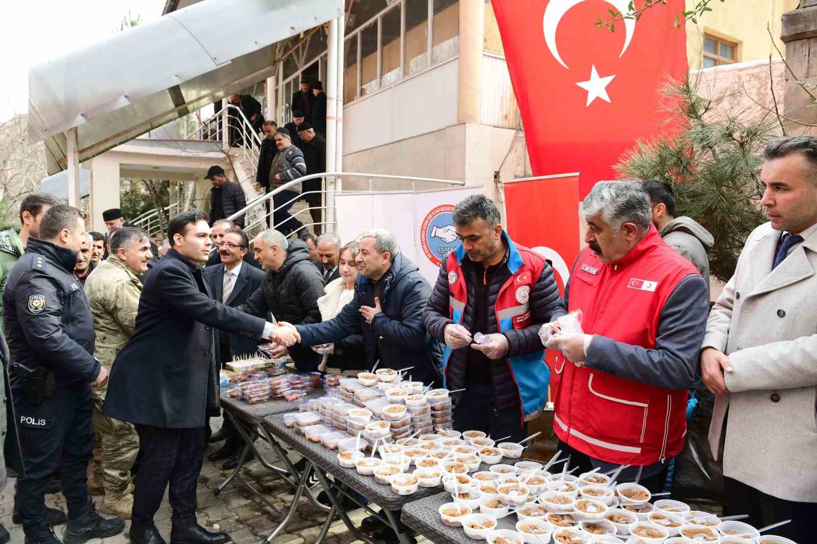 Van’daki çığ felaketinde hayatını kaybedenler anıldı