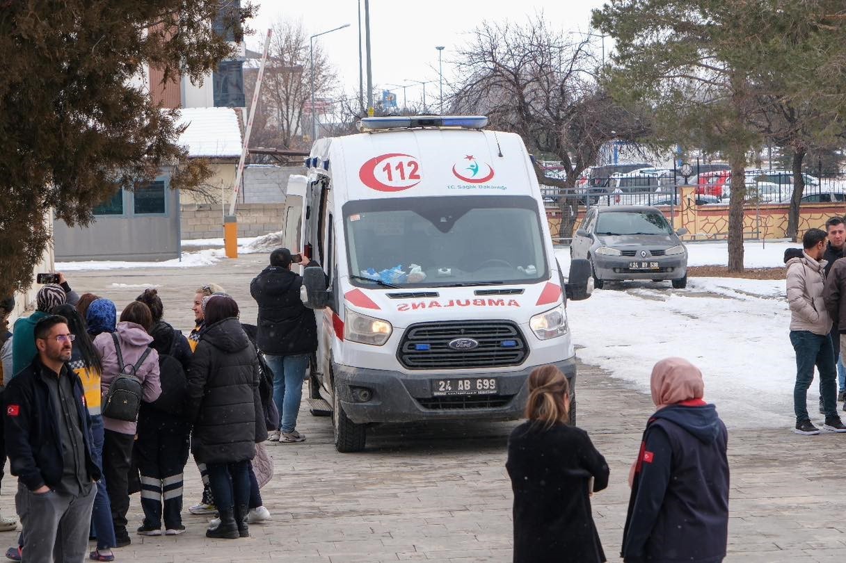 112 Acil Çağrı Merkezi çalışanlarına yangın eğitimi verildi